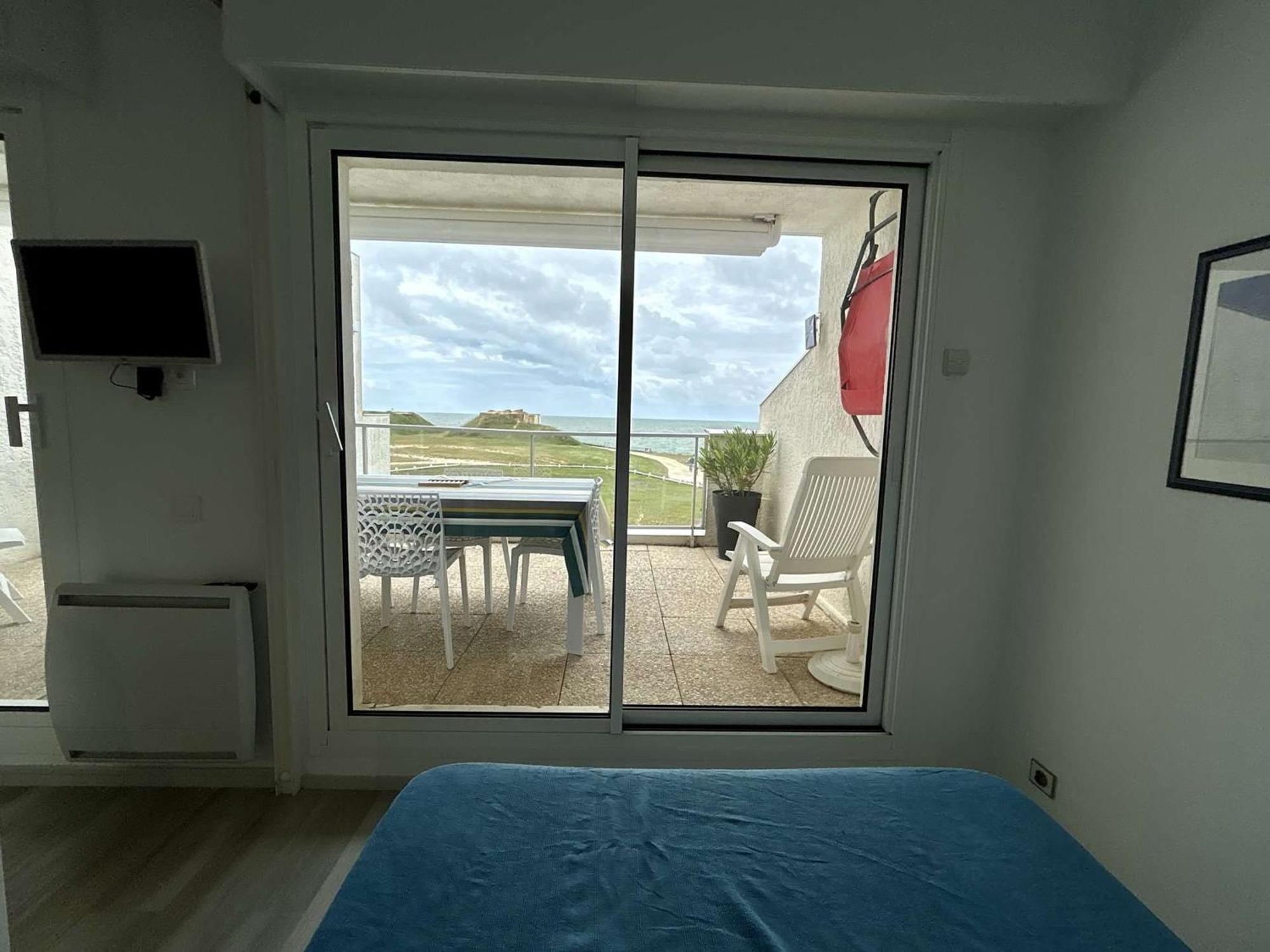 Royan, 2 Pièces, 4 Personnes - Fr-1-494-33 *
