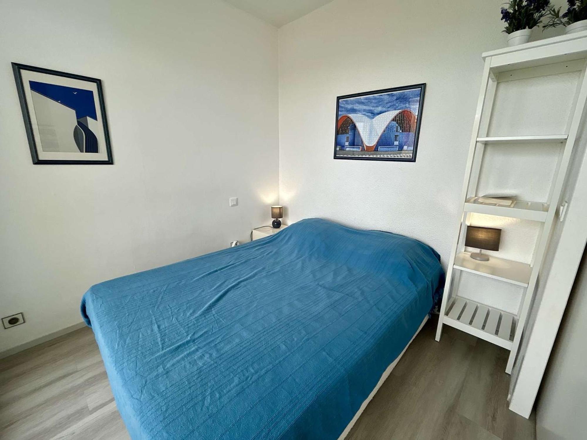 Royan, 2 Pièces, 4 Personnes - Fr-1-494-33 *